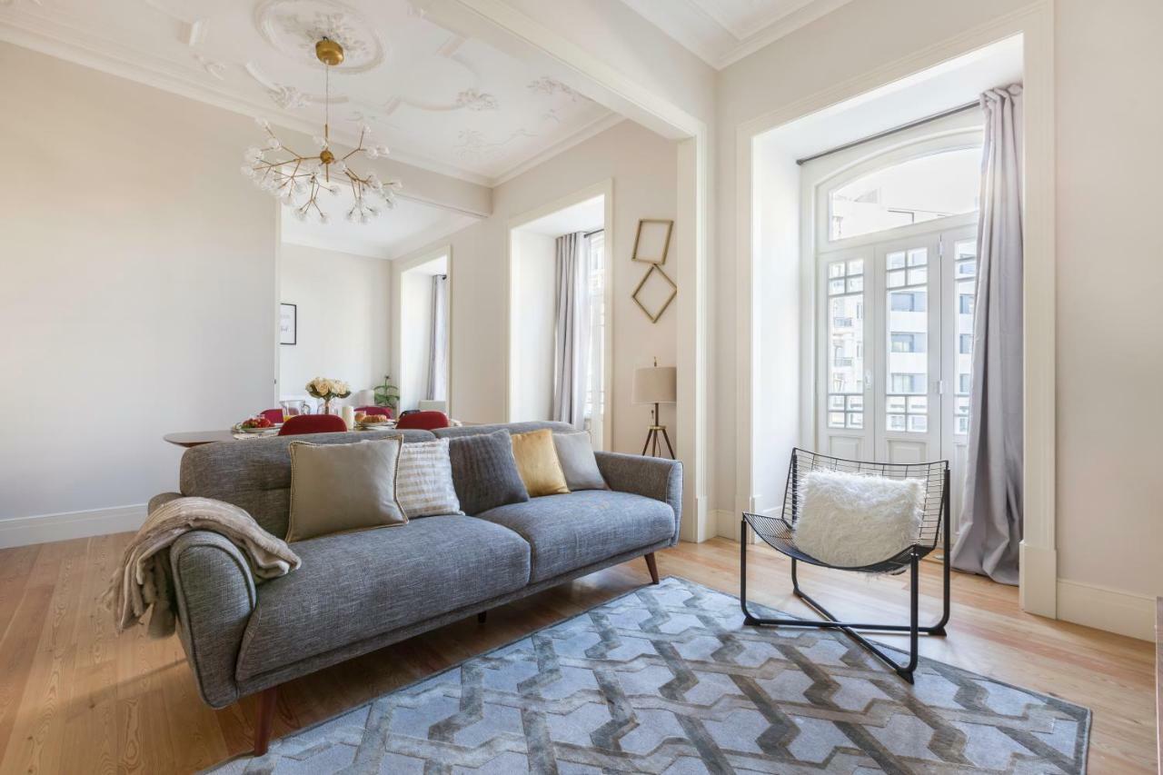Cosy Marques De Pombal Apartment Lisbon Luaran gambar
