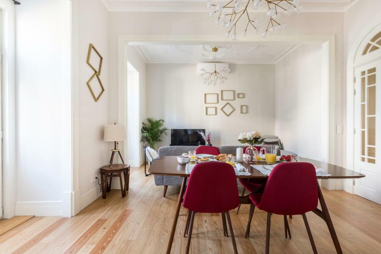 Cosy Marques De Pombal Apartment Lisbon Luaran gambar