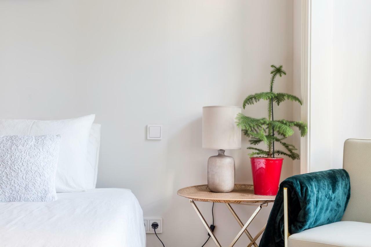 Cosy Marques De Pombal Apartment Lisbon Luaran gambar